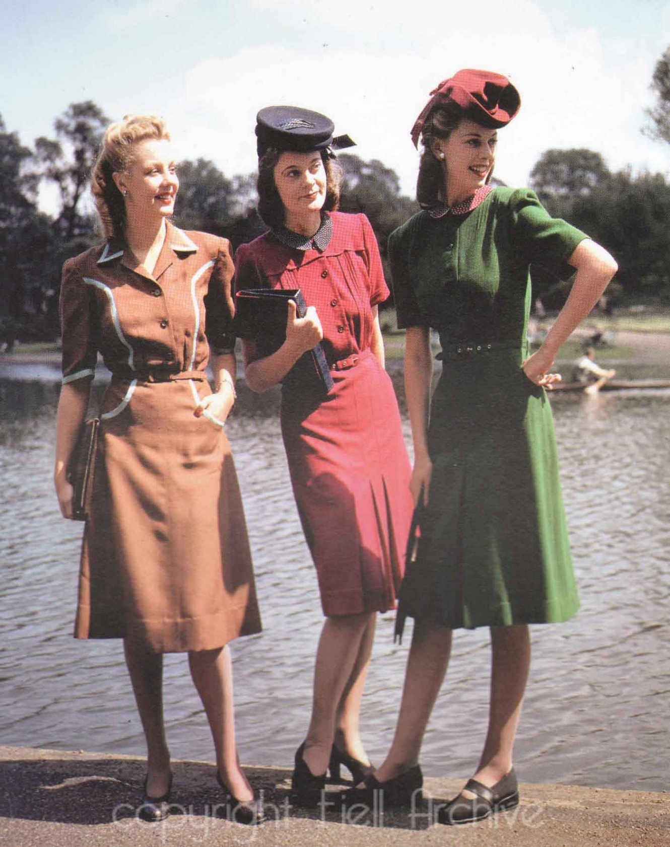 1940s ladies fashion Bulan 1 FASHION HISTORY : 